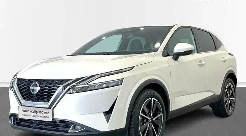 Usado Nissan Qashqai Tekna 158 CV (116 kW) 2023 Blanco perlado azul SUV