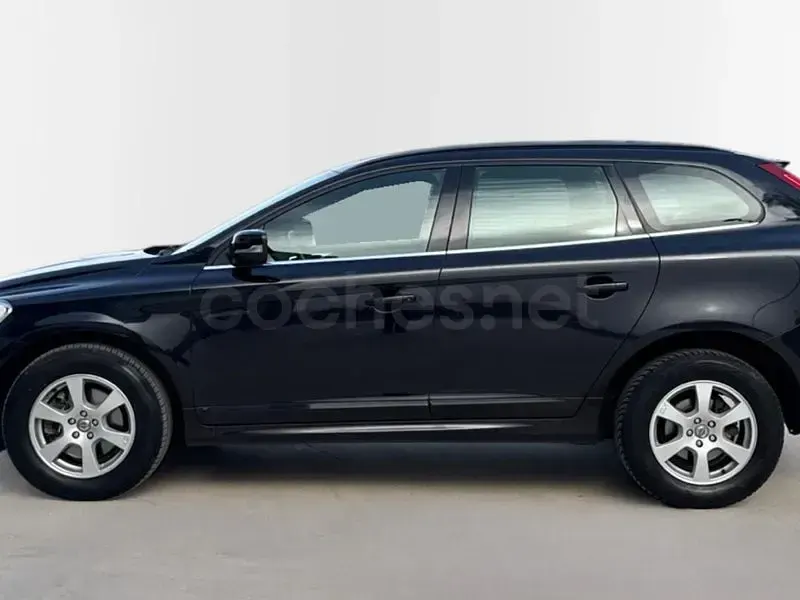 Usado Volvo XC60 Kinetic 136 CV (100 kW) 2014 Negro SUV