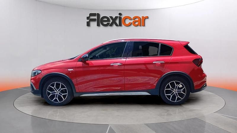 Usado Fiat Tipo 102 CV (75 kW) 2021 Rojo Berlina