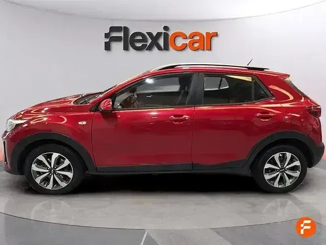 Usado Kia Stonic 84 CV (61 kW) 2021 Rojo SUV