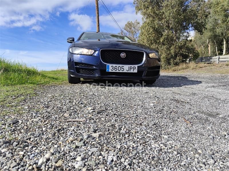 Usado Jaguar XE Pure 180 CV (132 kW) 2016 Azul Berlina