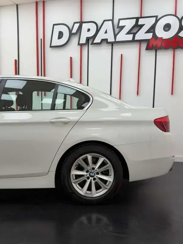 Usado BMW 520 Luxury Line 190 CV (139 kW) 2015 Blanco Berlina