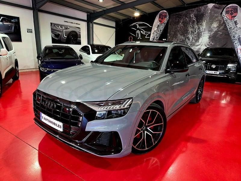 Usado Audi Q8 286 CV (210 kW) 2021 Gris / plata SUV