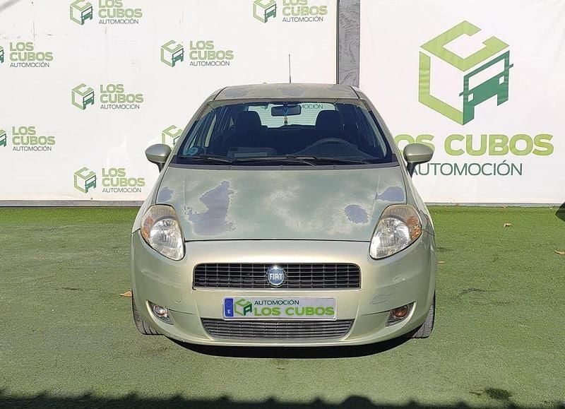 Usado Fiat Grande Punto Dynamic 95 CV (69 kW) 2006 Beige Utilitario