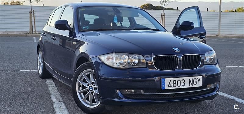 Używany BMW 118 143 KM (105 kW) 2010 Niebieski Hatchback