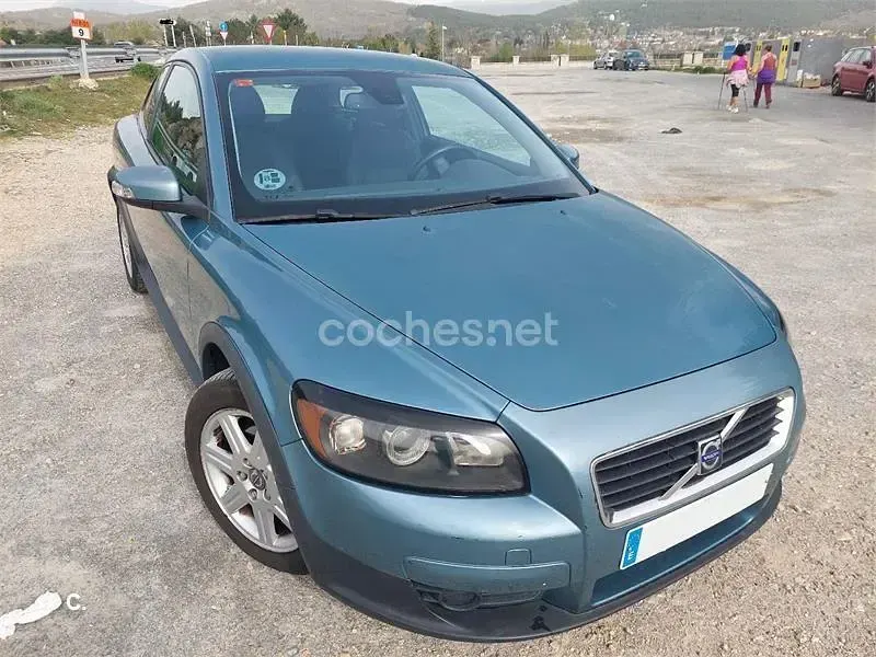 Käytetty Volvo C30 Momentum 136 HP (100 kW) 2007 Harmaa Viistoperä