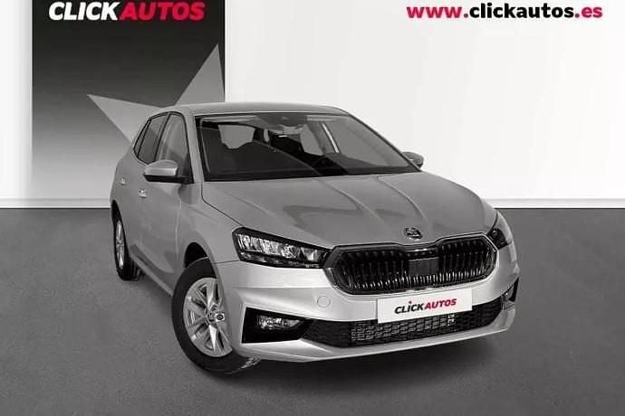 Usado Skoda Fabia Selection 115 CV (84 kW) 2025 Blanco Utilitario