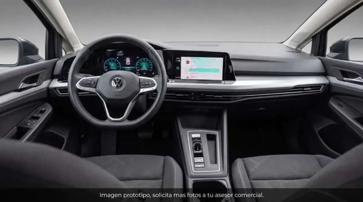 Usado VW Golf VIII Life 110 CV (80 kW) 2022 Negro Utilitario