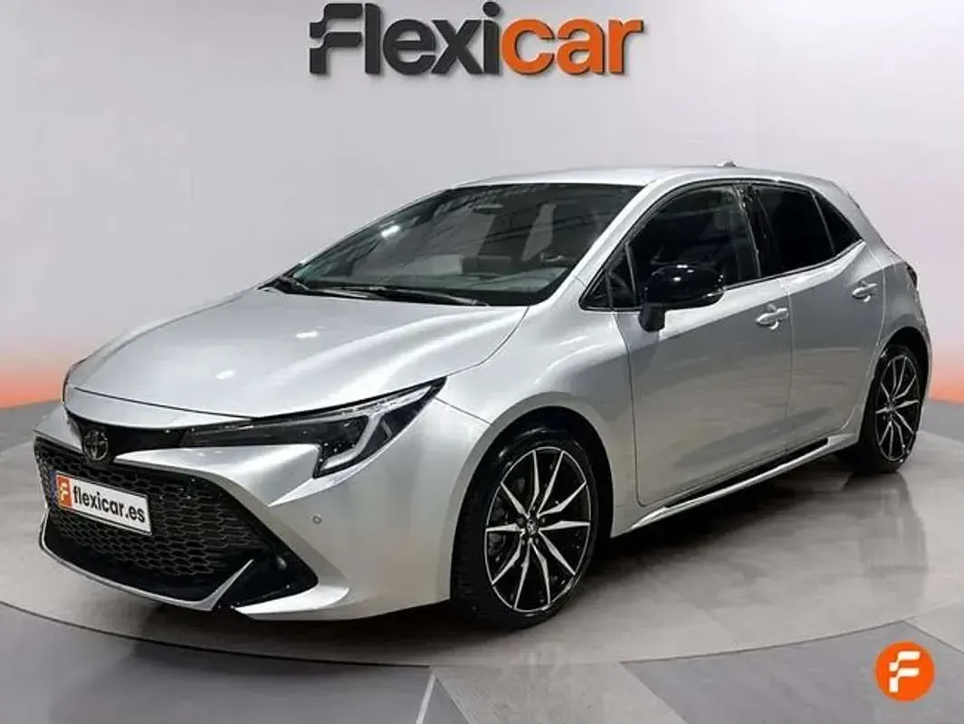 Usado Toyota Corolla Sport 140 CV (102 kW) 2025 Gris Utilitario