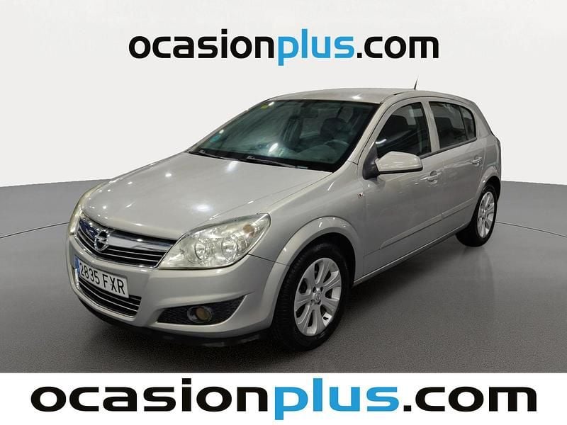 Gris plata Usado 2007 Opel Astra Enjoy Utilitario | 4990 € (Precio justo) - Imagen 1/4