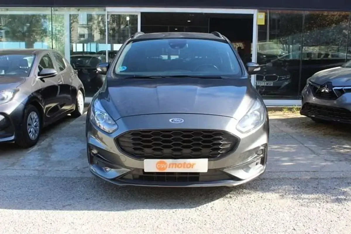 Begagnad Ford S-MAX ST-Line 190 HK (139 kW) 2023 Grå Minibuss