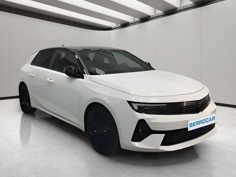 Blanco Usado 2022 Opel Astra Edition Utilitario | 17.450 € (Precio justo) - Imagen 1/4