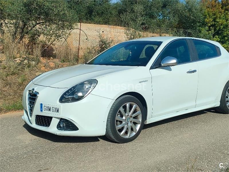 Usado Alfa Romeo Giulietta Distinctive 105 CV (77 kW) 2010 Blanco Berlina