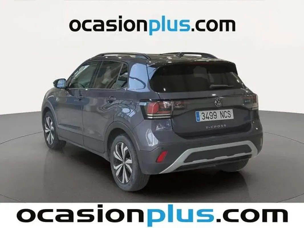 Usado VW T-Cross 116 CV (85 kW) 2025 Gris SUV