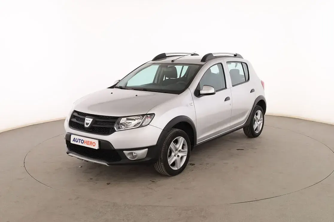 Usado Dacia Sandero Stepway 90 CV (66 kW) 2015 Berlina