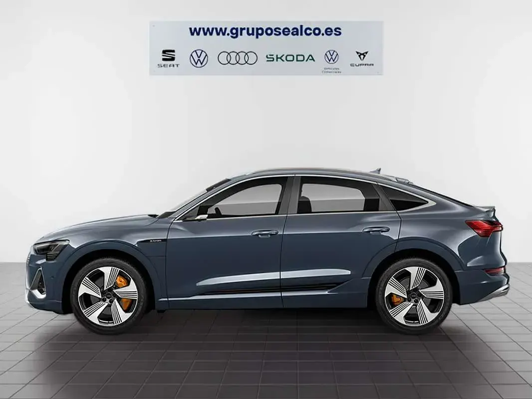Usado Audi e-tron Sportback S-Line 300 kW (408 CV) 2022 Azul SUV