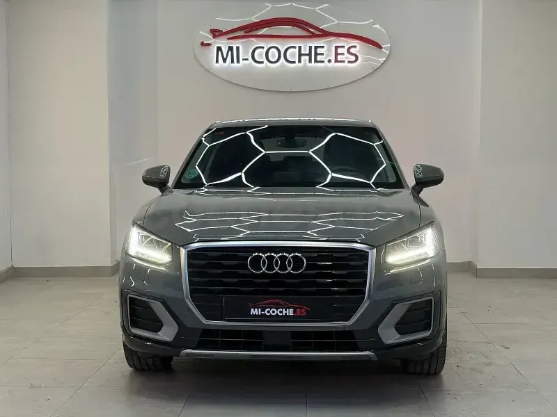 Usado Audi Q2 Sport 150 CV (110 kW) 2017 Gris / plata SUV