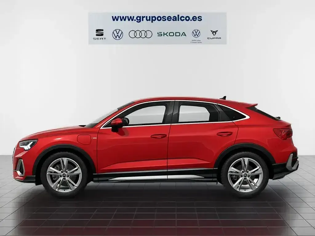 Usado Audi Q3 Sportback S-Line 245 CV (180 kW) 2023 Rojo SUV