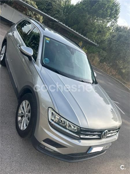 Gris / plata Usado 2020 VW Tiguan Advance SUV | 20.800 € (Super precio) - Imagen 1/4
