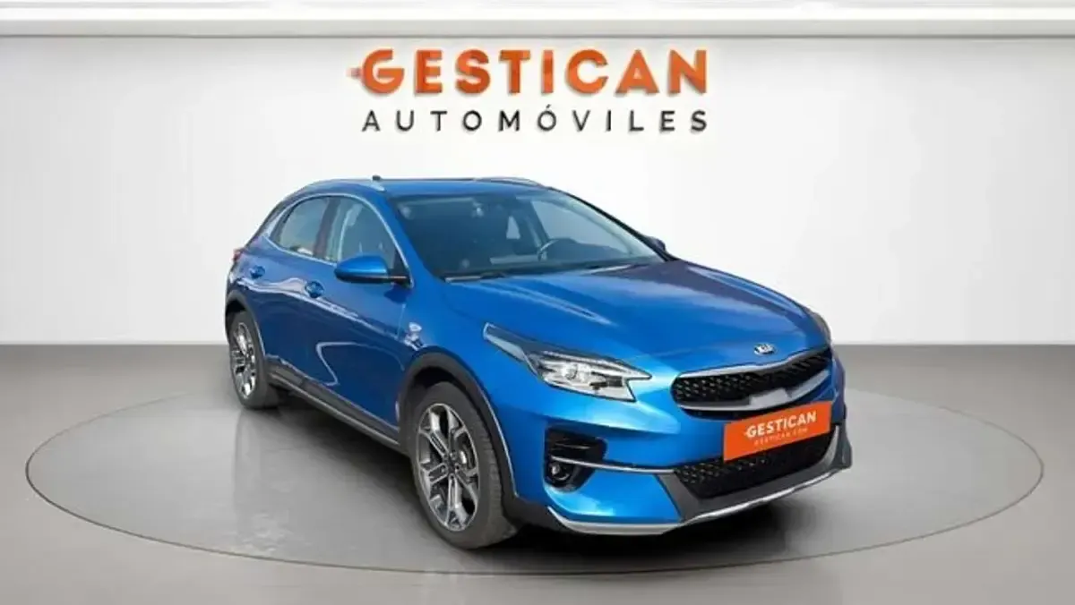 Usado Kia XCeed 120 CV (88 kW) 2022 Azul SUV