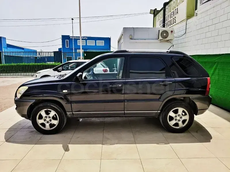 Usado Kia Sportage LX 142 CV (104 kW) 2006 Negro SUV
