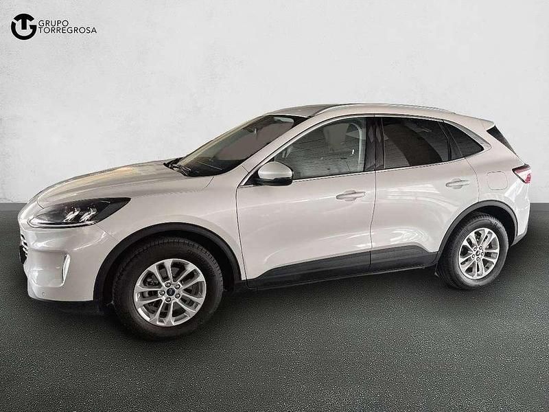 Usado Ford Kuga Titanium 150 HP (110 kW) 2021 Branco SUV