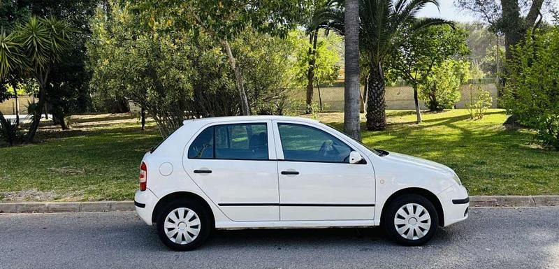 Käytetty Skoda Fabia 64 HP (47 kW) 2006 Valkoinen Viistoperä
