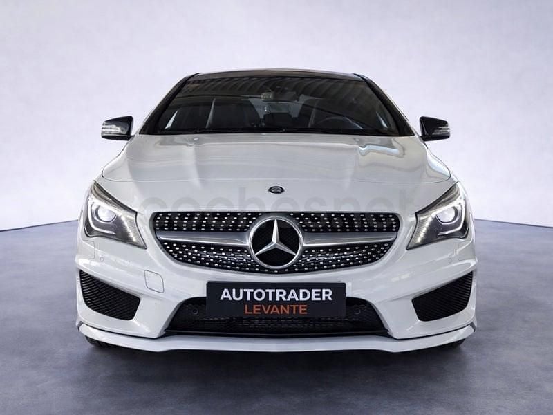 Usado Mercedes CLA220 AMG line 177 CV (130 kW) 2016 Blanco Berlina
