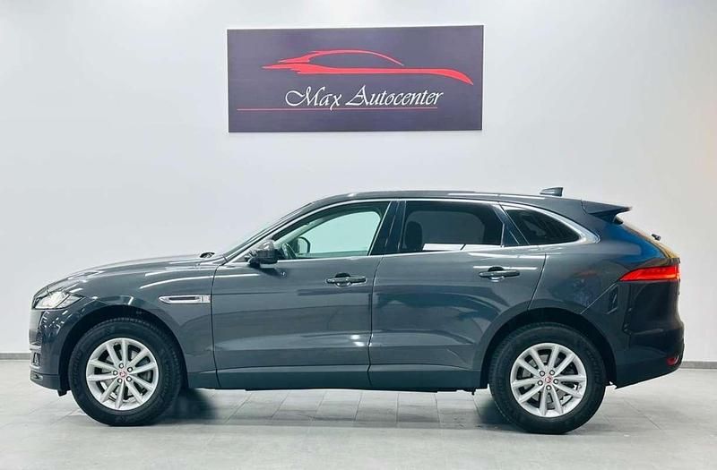 Usado Jaguar F-Pace Portfolio 179 CV (131 kW) 2017 Gris SUV