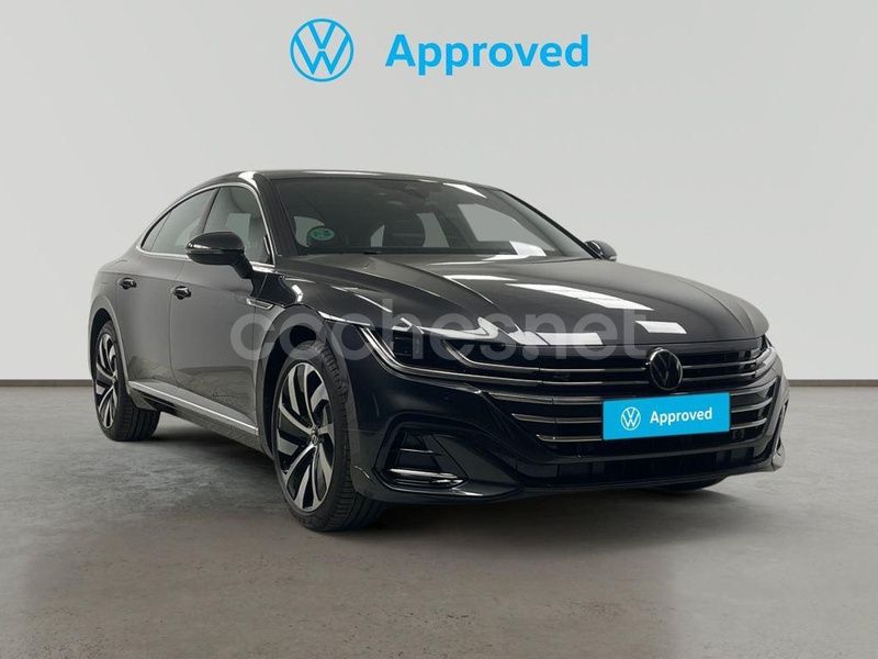 Gris / plata Usado 2024 VW Arteon R-line Berlina | 45.000 € (Un poco caro) - Imagen 1/4