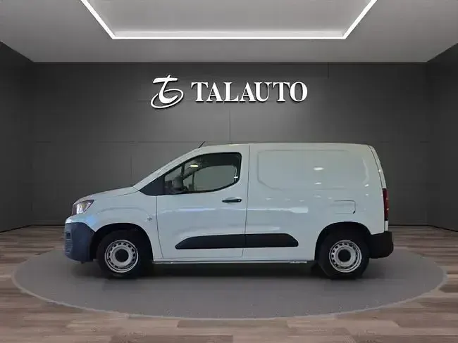 Usado Peugeot Partner S 100 CV (73 kW) 2019 Blanco Monovolumen