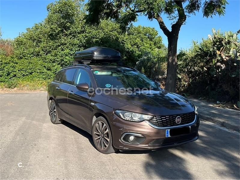 Marrón Usado 2017 Fiat Tipo Lounge Familiar | 12.000 € (Un poco caro) - Imagen 1/4
