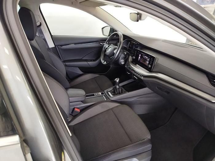 Usado Skoda Octavia Ambition 150 CV (110 kW) 2022 Gris