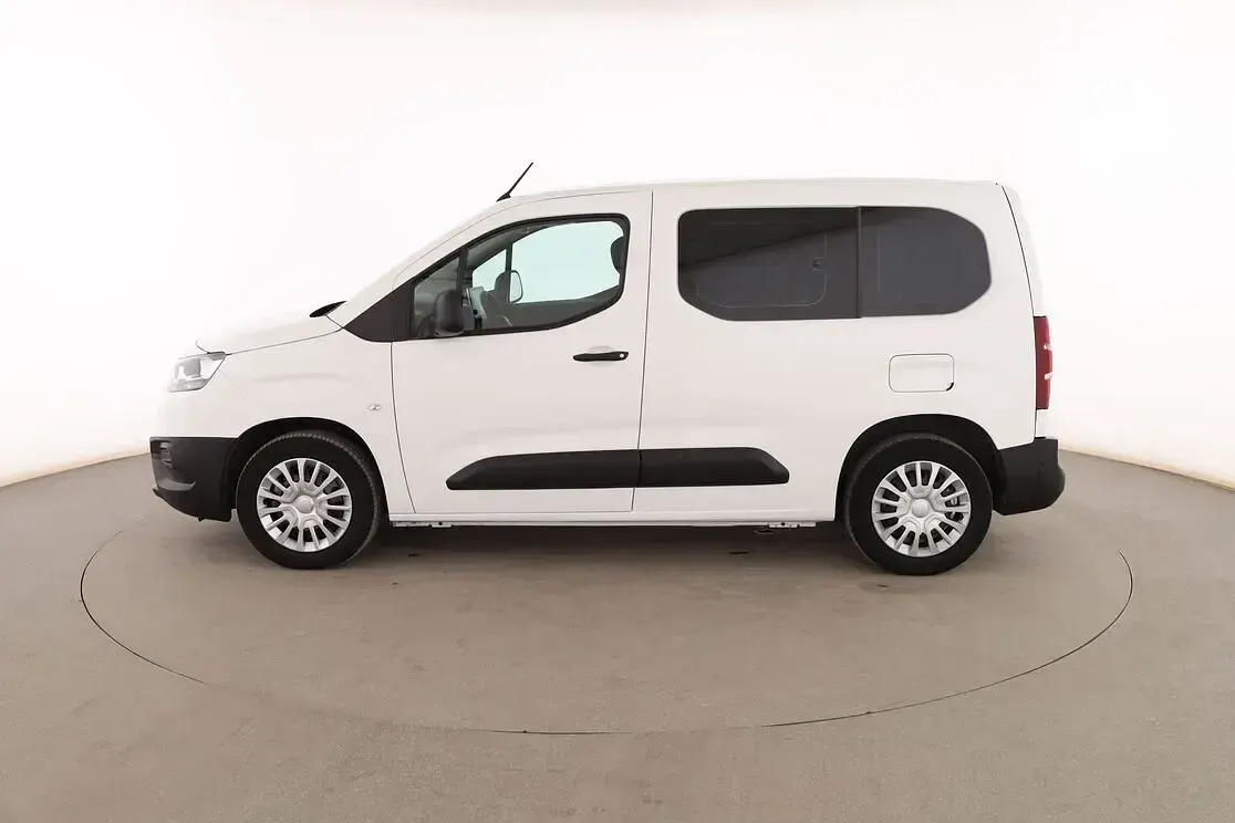 Usado Toyota Proace Verso Active 131 CV (96 kW) 2022 Blanco Familiar