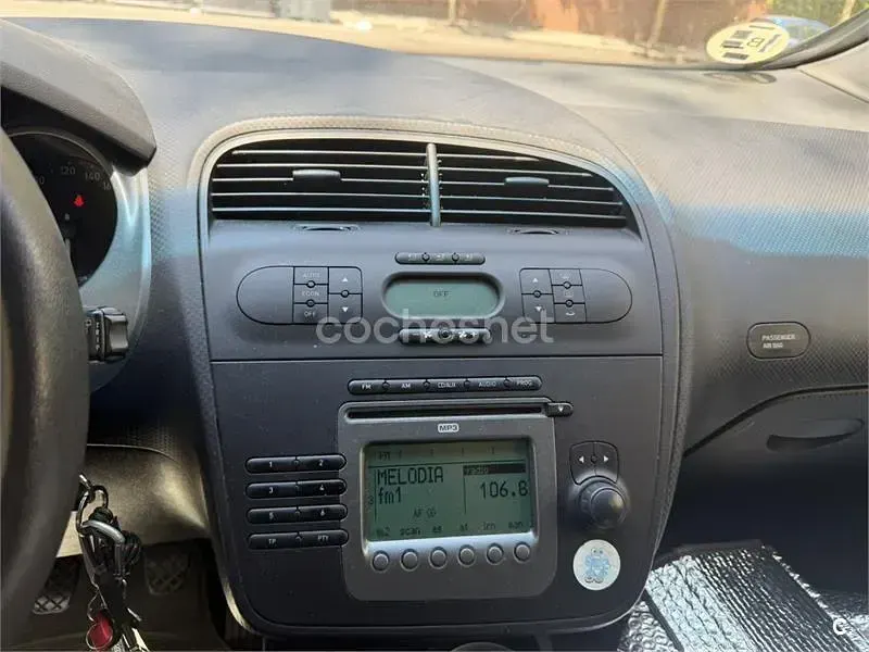 Usado Seat Altea Stylance 105 CV (77 kW) 2008 Negro Monovolumen