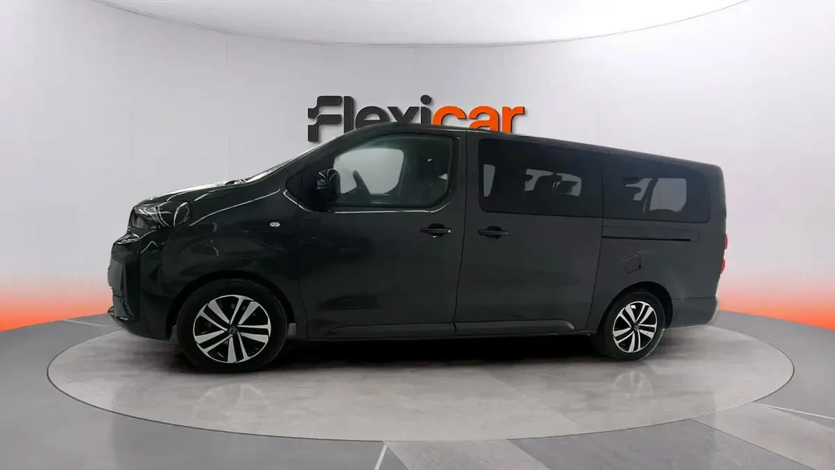 Usado Peugeot Traveller Business-Line 180 CV (132 kW) 2024 Gris Monovolumen
