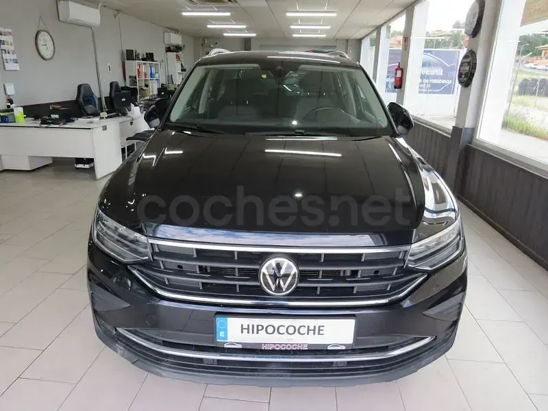 Usado VW Tiguan Life 150 CV (110 kW) 2022 Negro SUV
