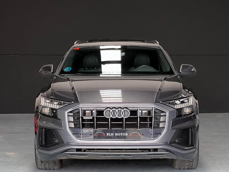 Usado Audi Q8 S-Line 286 CV (210 kW) 2019 Gris SUV