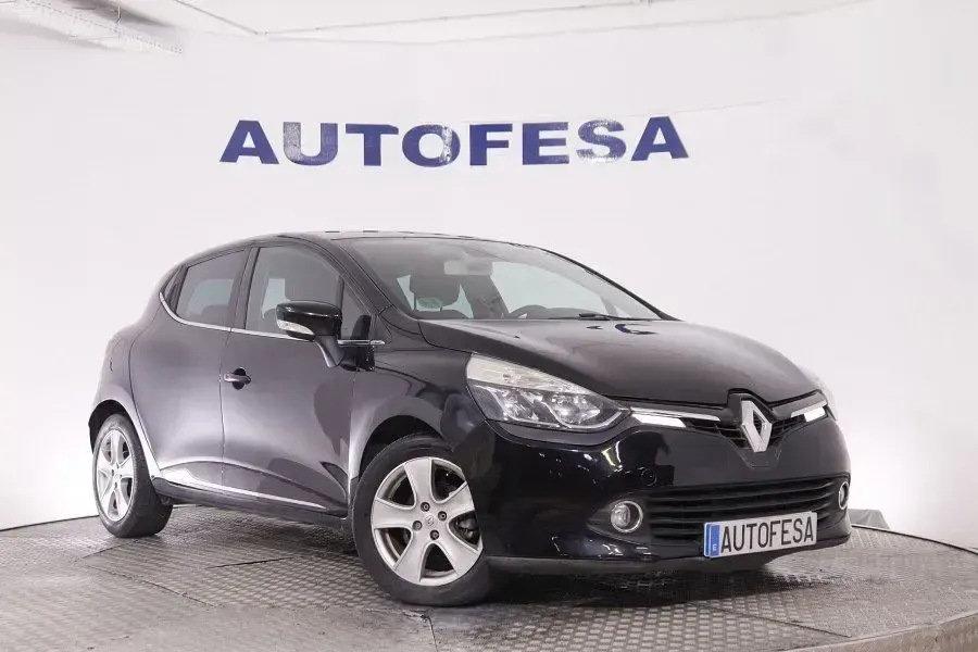 Usado Renault Clio Intens 120 CV (88 kW) 2015 Negro