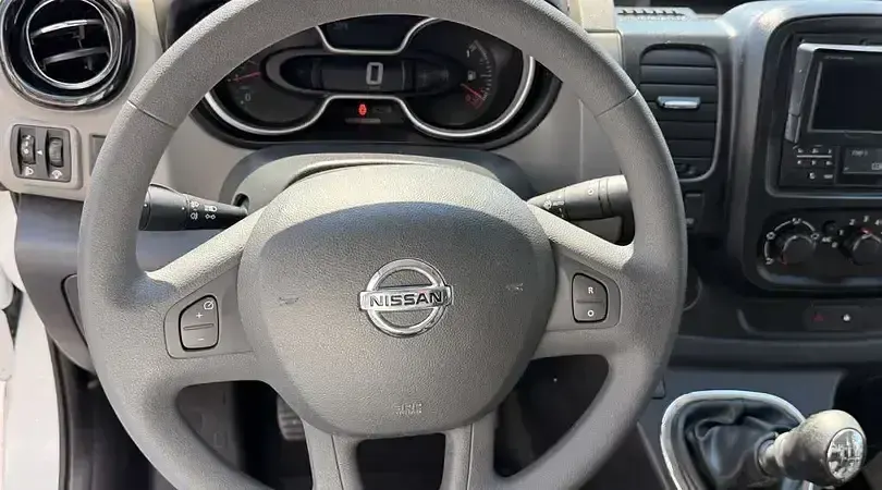 Usado Nissan NV300 Comfort 125 CV (91 kW) 2017 Hielo blanco (sólido) Van