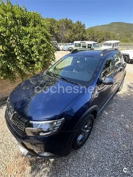 Usado Dacia Sandero Comfort 90 CV (66 kW) 2019 Azul Berlina
