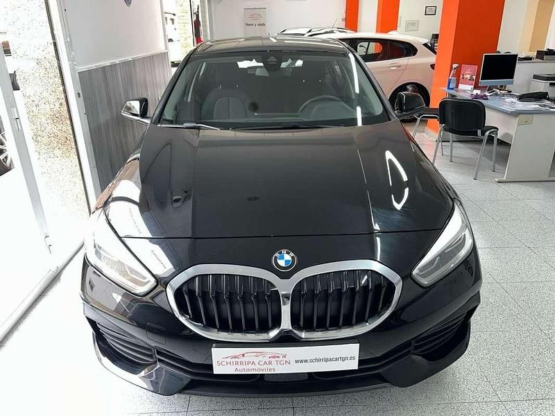 Usado BMW 118 Sport Line 136 CV (100 kW) 2021 Negro Utilitario