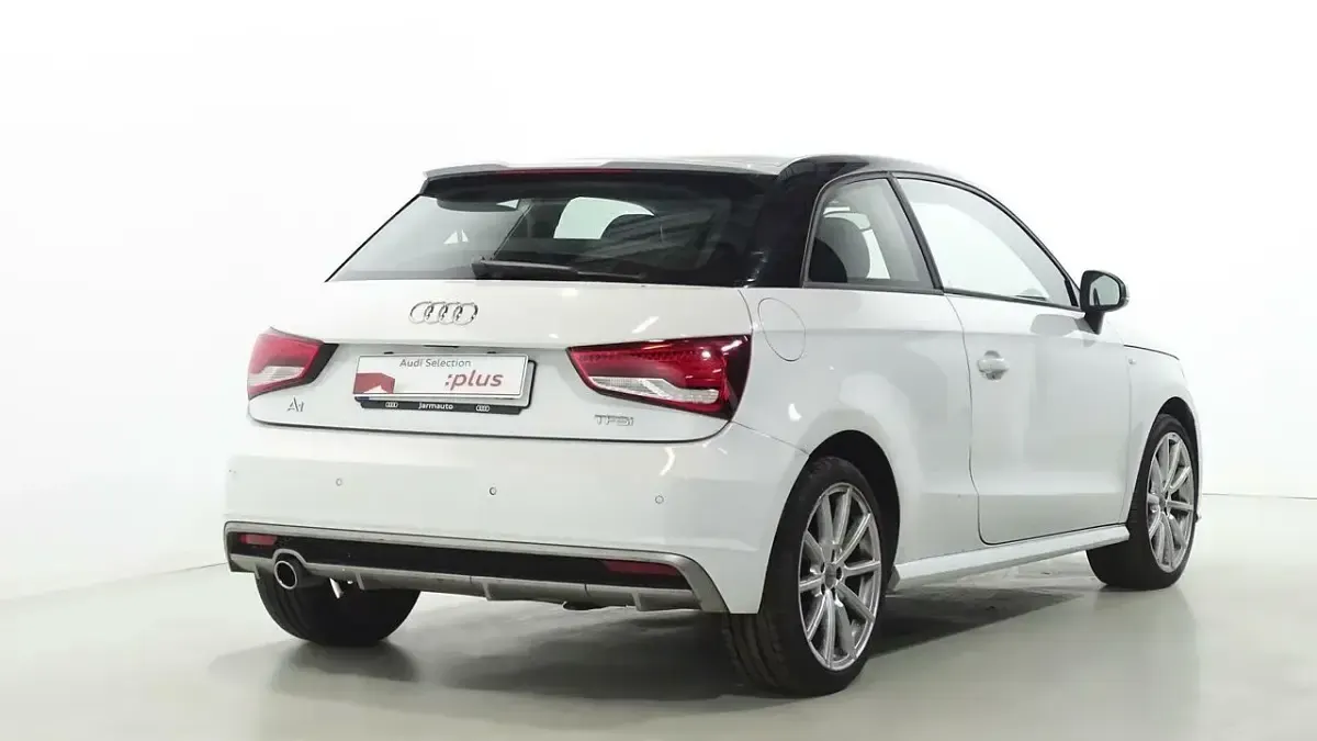 Usado Audi A1 Exclusive 95 CV (69 kW) 2018 Blanco Utilitario