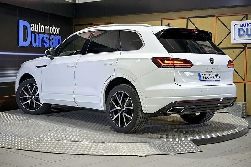 Usado VW Touareg 286 CV (210 kW) 2022 Blanco SUV