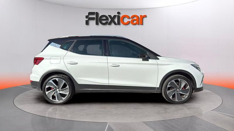 Usado Seat Arona FR 110 CV (80 kW) 2024 Gris SUV