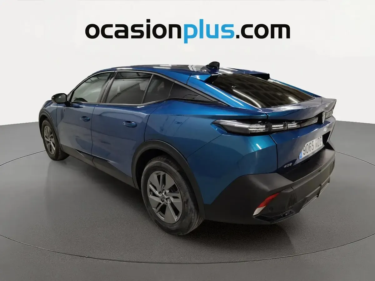 Usado Peugeot 408 Allure 136 CV (100 kW) 2025 Azul SUV