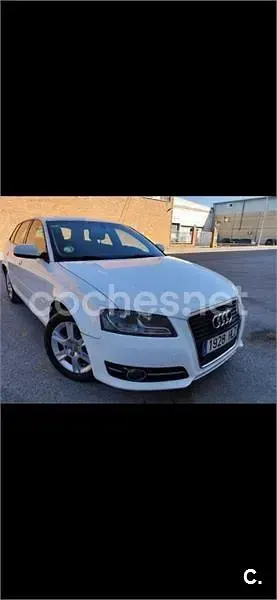 Usado Audi A3 Ambiente 105 CV (77 kW) 2012 Blanco Utilitario