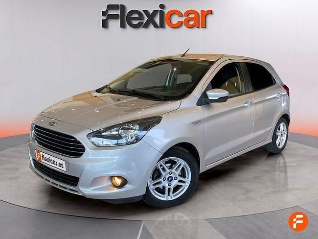 Usado Ford Ka 85 CV (62 kW) 2017 Gris Utilitario