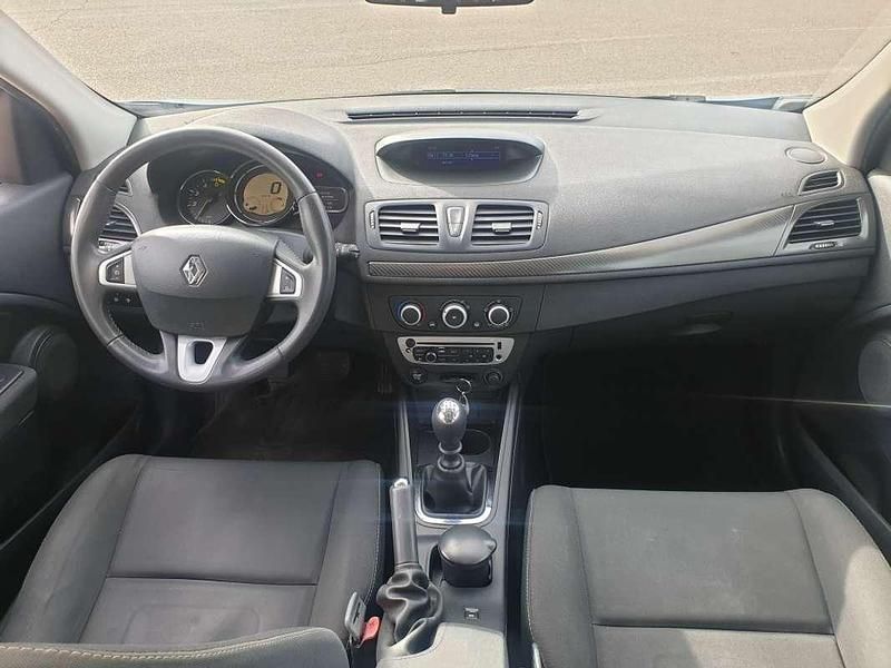 Usado Renault Mégane III Dynamique 110 CV (80 kW) 2012 Azul Utilitario