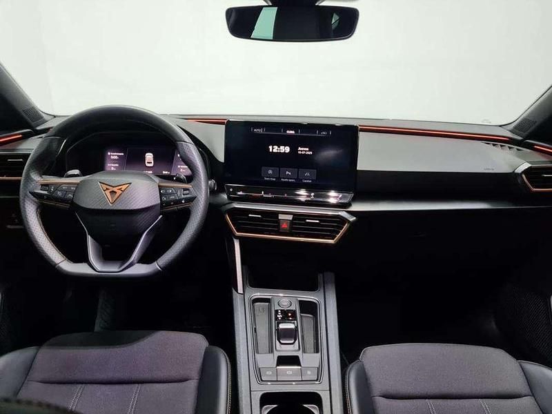 Usado Cupra Leon 150 CV (110 kW) 2024 Rojo Utilitario